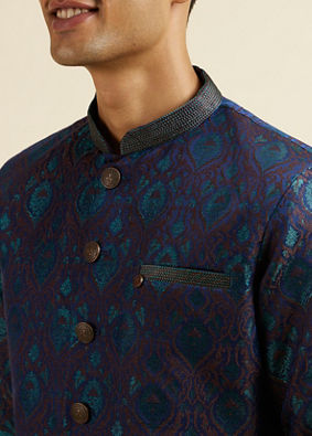 alt message - Manyavar Men Light Grey Paisley Printed Kurta Set image number 1